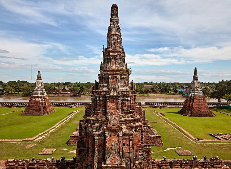Tailândia, torres de Wat Chaiwatthanaram em Ayutthaya